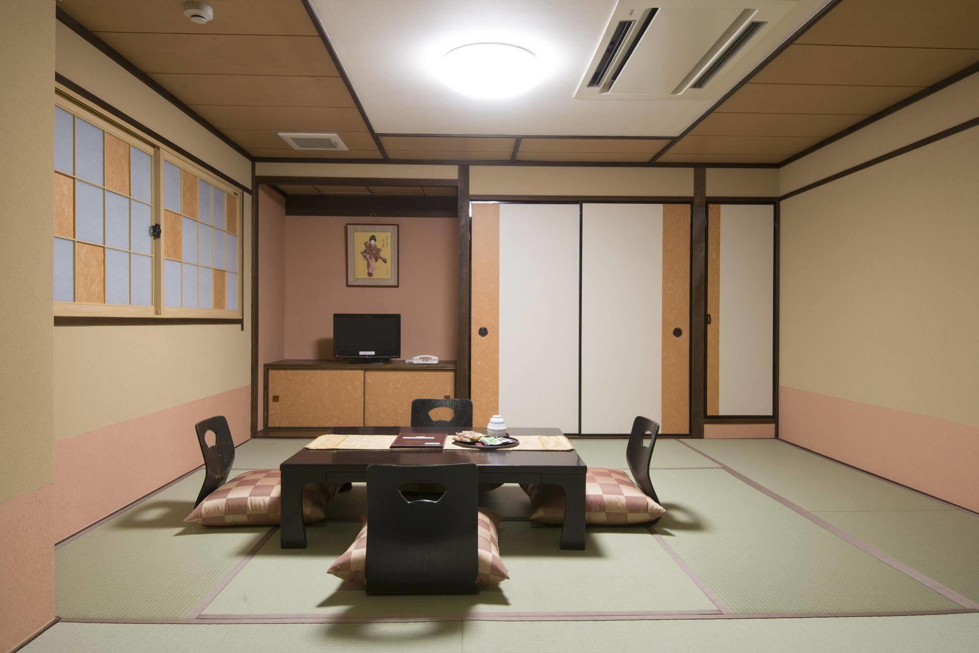 Tenpyo Ryokan Нара Екстериор снимка