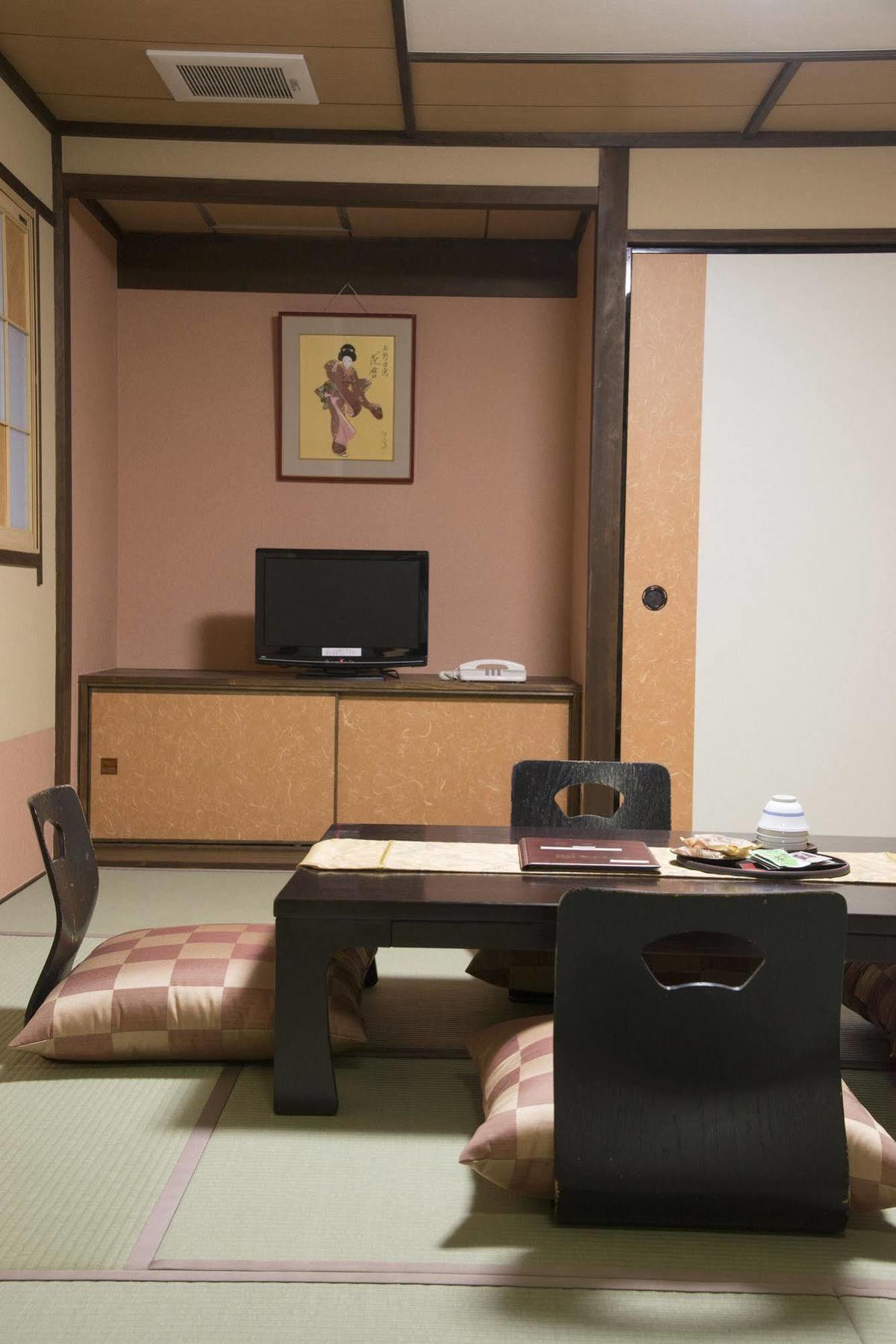 Tenpyo Ryokan Нара Екстериор снимка